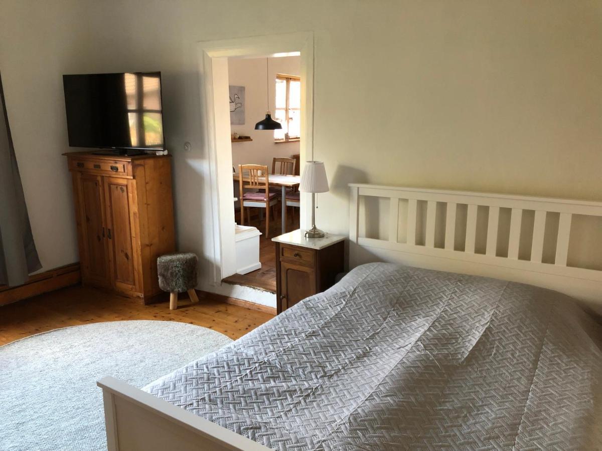 Ferienwohnung Im Edelhof Neustadt am Rubenberge Bagian luar foto